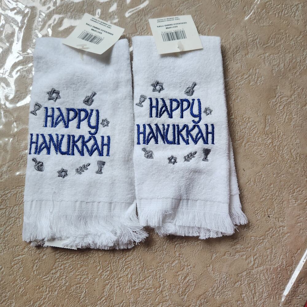 NWT Vintage Cecil Saydah Hanukkah tea towels set of 2